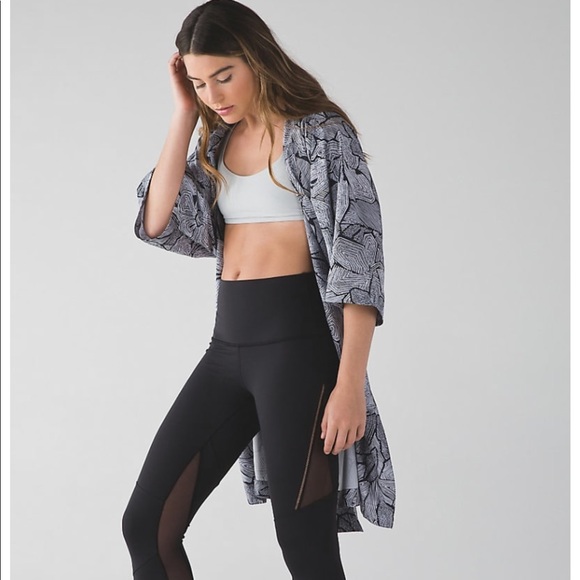 lululemon athletica Jackets & Blazers - Lululemon Yoga Haven Kimono Dottie Tribe